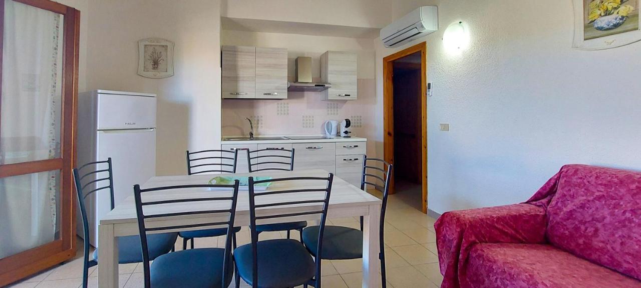 Centro Residenziale Le Canne San Teodoro  Esterno foto