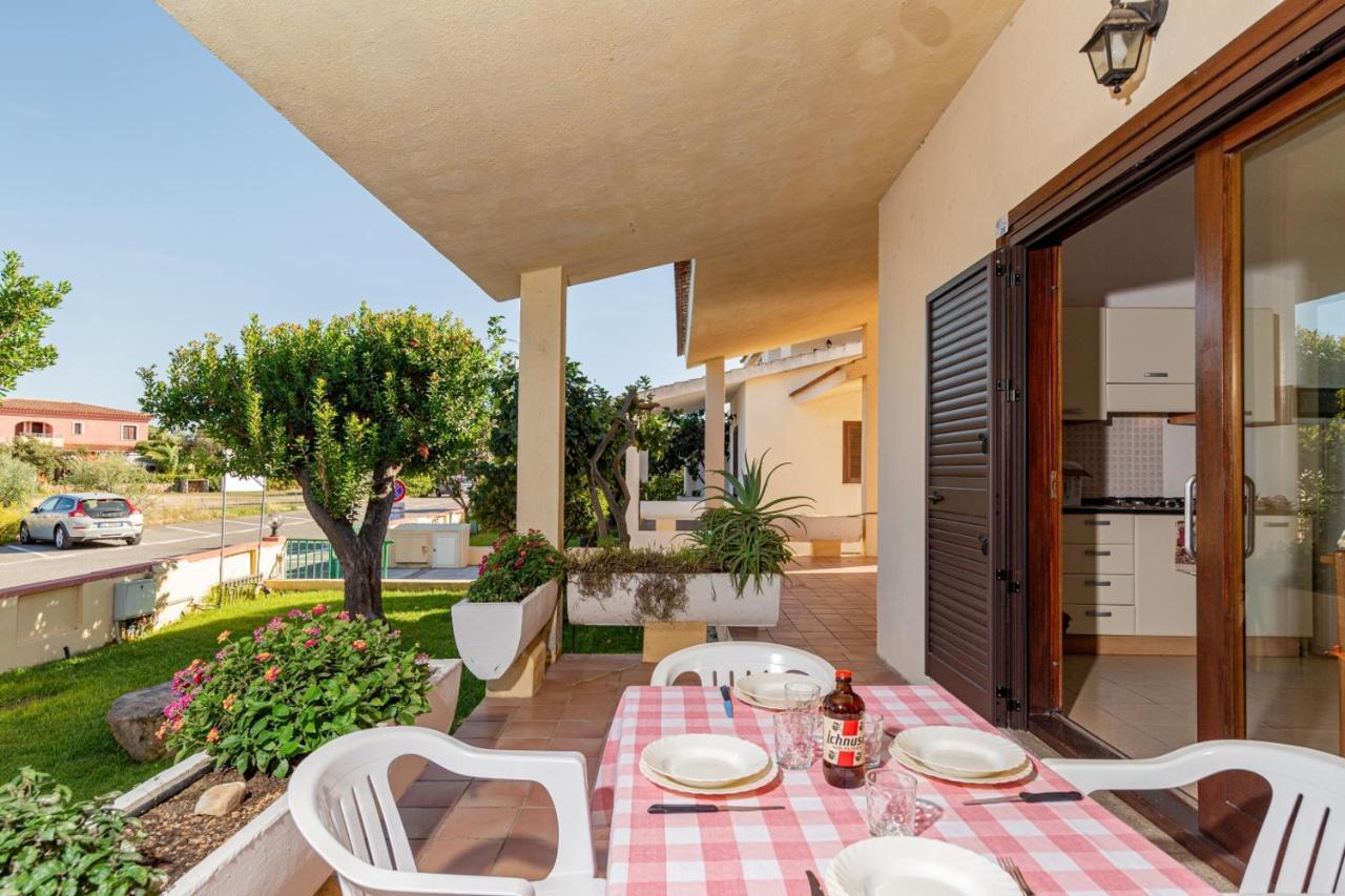 Centro Residenziale Le Canne San Teodoro  Esterno foto
