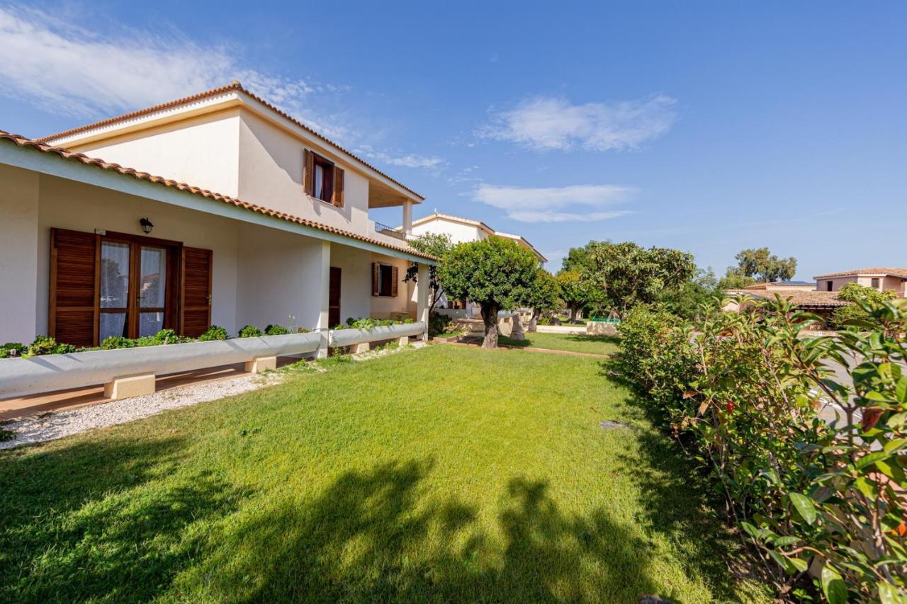 Centro Residenziale Le Canne San Teodoro  Esterno foto